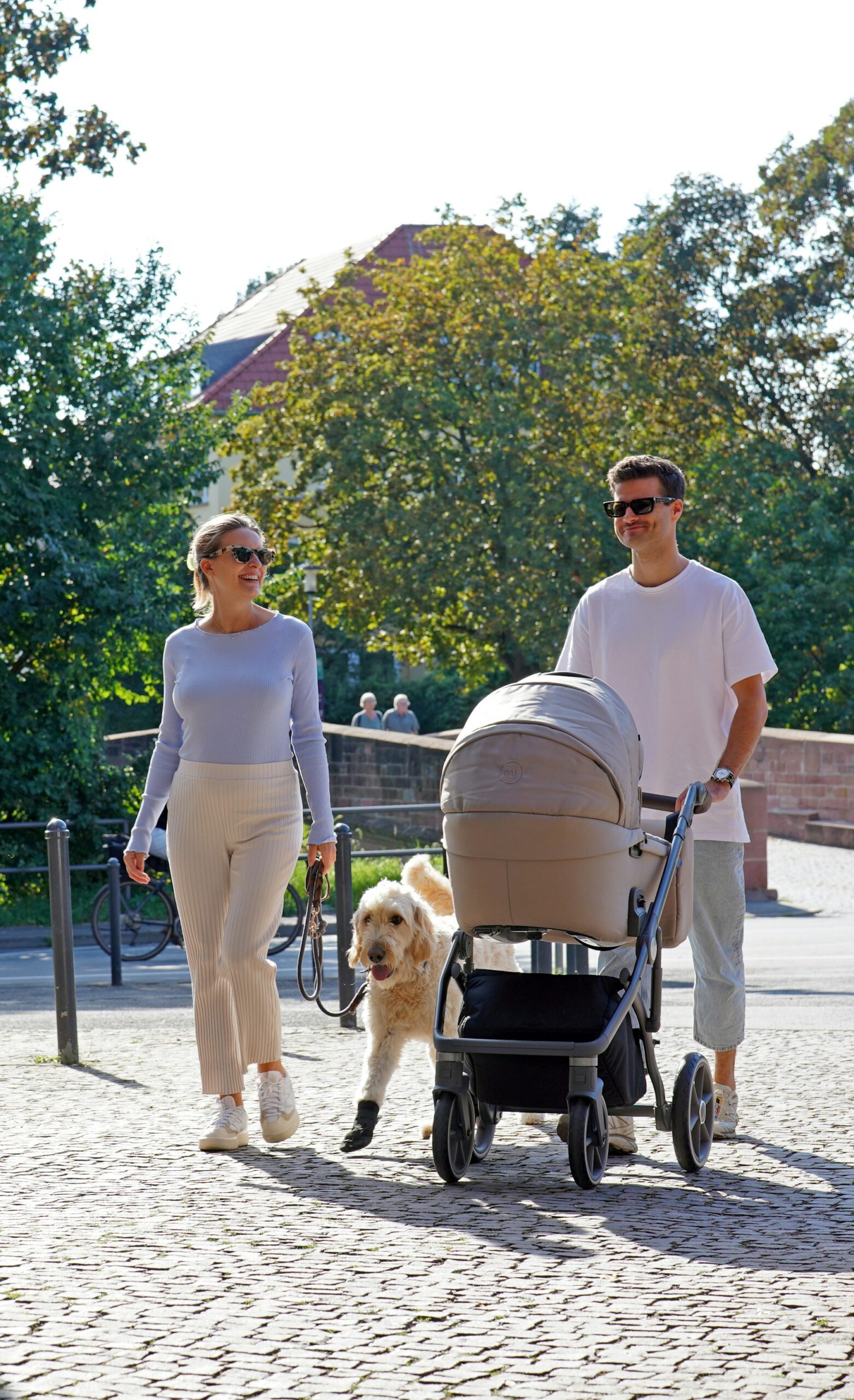 Melbourne couples therapist easy date ideas for tired parents on a walk